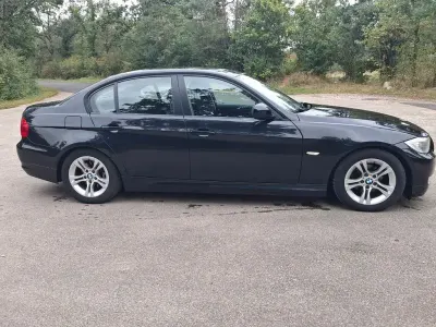 Usata BMW 318 Performance 143 CV (105 kW) 2010 Nero Berlina
