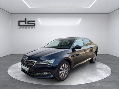 Usata Skoda Superb Style 200 CV (147 kW) 2022 Blu Berlina