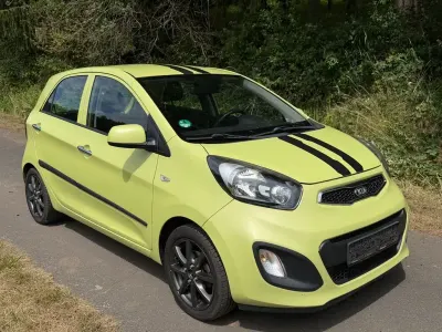 Gebraucht Kia Picanto 69 PS (50 kW) 2013 Gelb Kleinwagen