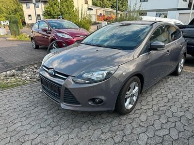 Gebraucht Ford Focus 184 PS (135 kW) 2011 Gold Limousine