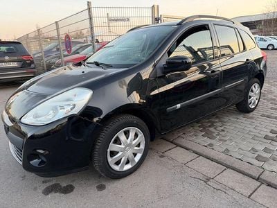 Schwarz Gebraucht 2012 Renault Clio GrandTour Expression Kombi | 2.200 € (Fairer Preis)