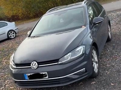 Second-hand VW Golf VII Highline 150 CP (110 kW) 2019 Gri Break