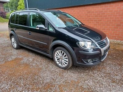 VW Touran Cross