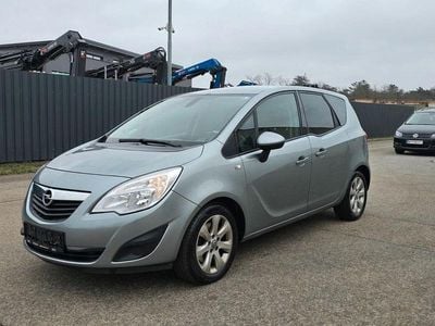 Grau Gebraucht 2010 Opel Meriva Edition Van / Kleinbus | 3.450 € (Guter Preis)