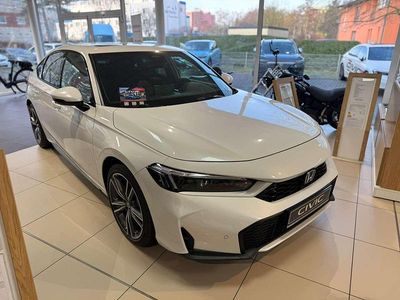 Gebraucht Honda Civic Advance 143 PS (105 kW) 2025 Platinum white p. Limousine