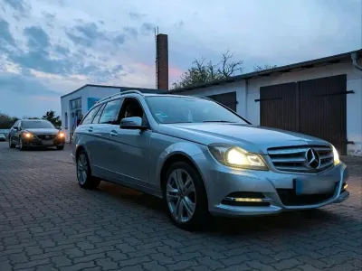 Gebraucht Mercedes C220 170 PS (125 kW) 2013 Silber Kombi