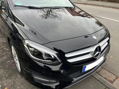 Gebraucht Mercedes B220 Edition 177 PS (130 kW) 2018 Schwarz Van / Kleinbus