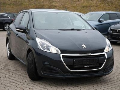 Gebraucht Peugeot 208 Allure Sky 99 PS (72 kW) 2017 Kleinwagen