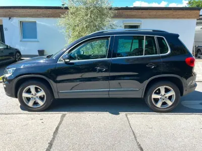 Gebraucht VW Tiguan Style 140 PS (102 kW) 2011 Schwarz SUV