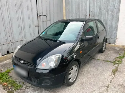 Gebraucht Ford Fiesta 70 PS (51 kW) 2005 Schwarz Kleinwagen