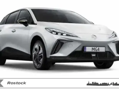 Nuova MG MG4 EV 125 kW (170 CV) 2025 Bianco Utilitaria