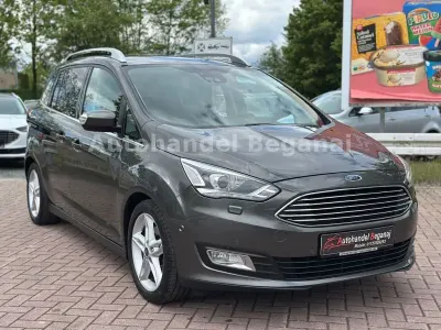 Gebraucht Ford Grand C-Max Titanium 125 PS (91 kW) 2019 Grau Van / Kleinbus