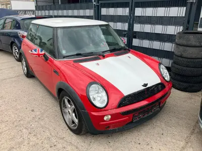 Gebraucht Mini ONE 90 PS (66 kW) 2002 Rot Kleinwagen