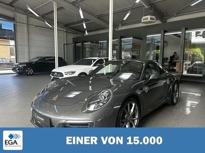 Porsche 911 Carrera