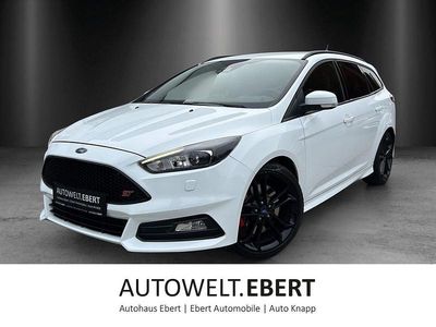 Weiß Gebraucht 2018 Ford Focus ST Limousine | 15.490 € (Fairer Preis)