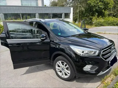 Gebraucht Ford Kuga 150 PS (110 kW) 2019 Schwarz SUV