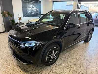 Kosmosschwarz metallic Gebraucht 2023 Mercedes EQB250 AMG line SUV | 30.895 € (Superpreis)