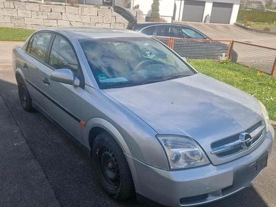 Begagnad Opel Vectra 122 HK (89 kW) 2003 Silver Sedan