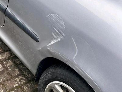 Gebraucht Peugeot 206 60 PS (44 kW) 2000 Silber Kleinwagen