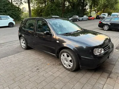 Gebraucht VW Golf IV Highline 106 PS (77 kW) 2000 Schwarz Kleinwagen