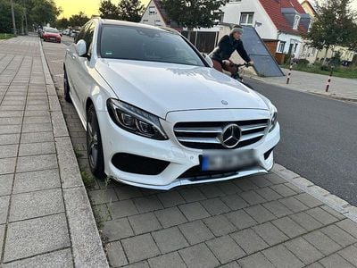 Weiß Gebraucht 2017 Mercedes C220 AMG line Kombi | 17.000 € (Fairer Preis)