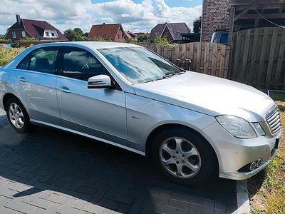 Gebraucht Mercedes 220 175 PS (128 kW) 2009 Silber Limousine