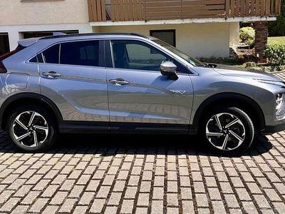 Gebraucht Mitsubishi Eclipse Cross Plus 98 PS (72 kW) 2022 Grau SUV