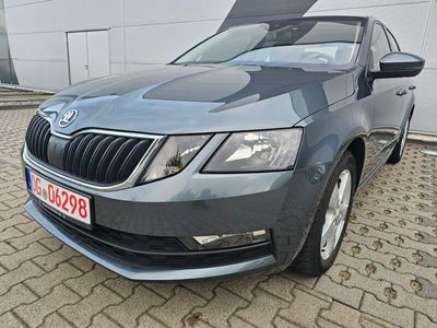 gebraucht Skoda Octavia Lim. Ambition 1.6TDI*DSG*Panorama*Kamera