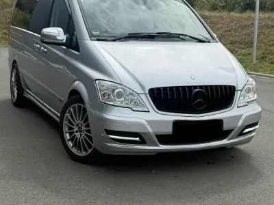 Gebraucht Mercedes Viano Avantgarde 224 PS (164 kW) 2012 Silber Van / Kleinbus