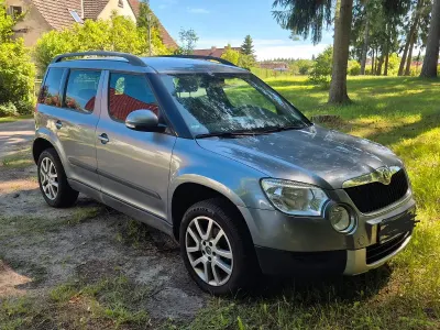 Gebraucht Skoda Yeti 122 PS (89 kW) 2012 Grau SUV
