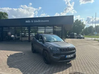 Gebraucht Jeep Compass 241 PS (177 kW) 2023 Graphite grey SUV