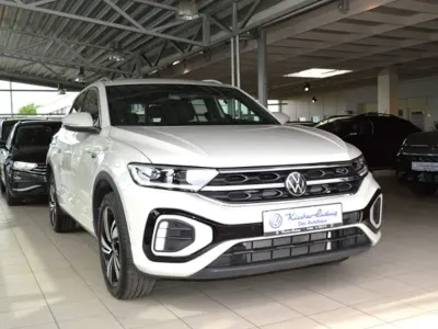 Używany VW T-Roc R-line 150 KM (110 kW) 2024 Szary SUV