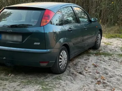 Gebraucht Ford Focus 105 PS (77 kW) 2003 Grün Kleinwagen