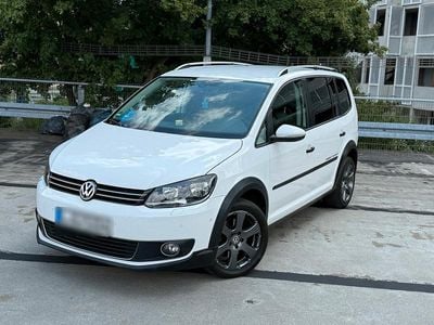 VW Touran Cross