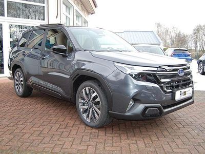 Neu Subaru Forester Platinum 136 PS (100 kW) 2025 Grau SUV