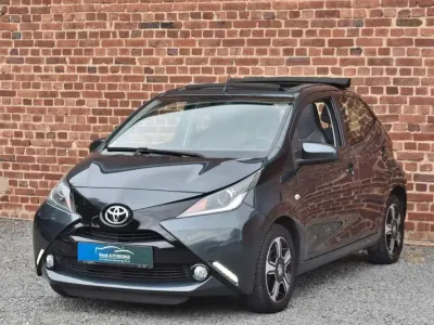 Gebraucht Toyota Aygo 69 PS (50 kW) 2017 Dark grey Kleinwagen