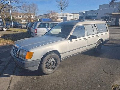 Gebraucht Mercedes E230 1986 Grau Kombi