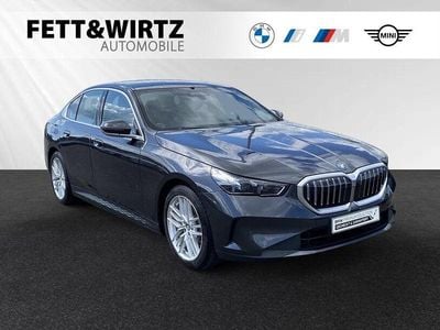 Usata BMW 530e Comfort Edition 299 CV (219 kW) 2024 Grigio Berlina