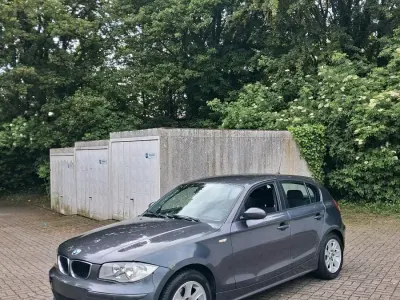 Gebraucht BMW 116 122 PS (89 kW) 2005 Braun Kleinwagen