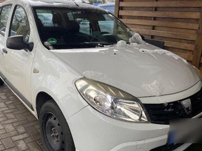 Weiß Gebraucht 2009 Dacia Sandero Ambiance Kleinwagen | 1.299 € (Guter Preis)