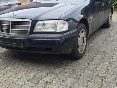 Mercedes C180