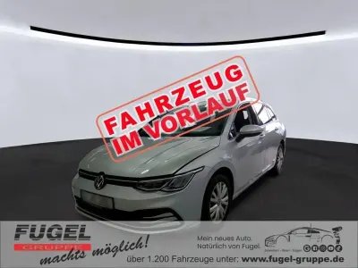 Gebraucht VW Golf VIII Life 150 PS (110 kW) 2023 Reflexsilber metallic Kombi