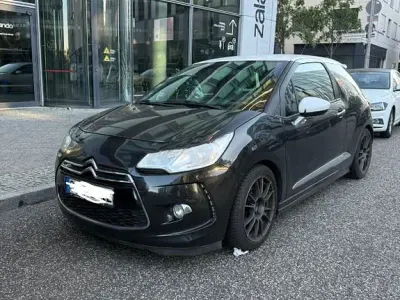 Gebraucht Citroën DS3 156 PS (114 kW) 2011 Schwarz Kleinwagen