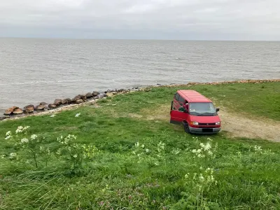 Używany VW Multivan 110 KM (80 kW) 1995 Czerwony Minivan
