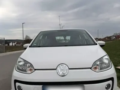 Używany VW up! 65 KM (47 kW) 2014 Biały Hatchback