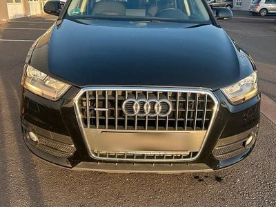 Schwarz Gebraucht 2013 Audi Q3 SUV | 11.899 € (Guter Preis)