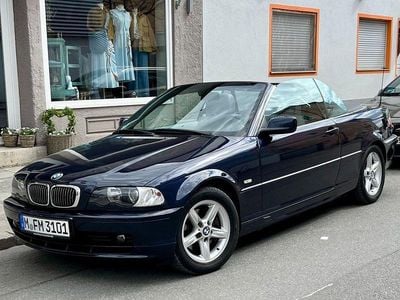 Gebraucht BMW 320 Cabriolet 170 PS (125 kW) 2002 Blau Cabrio