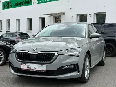 Gebraucht Skoda Scala Tour 150 PS (110 kW) 2023 Grau Kleinwagen