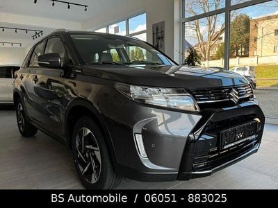 Neu Suzuki Vitara Comfort+ 110 PS (80 kW) 2025 Grau SUV