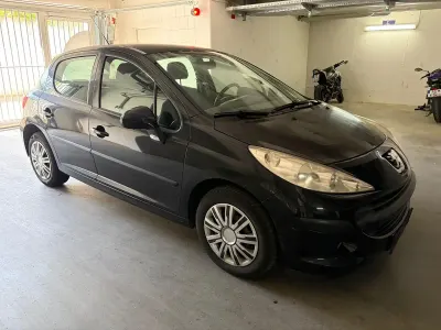 Gebraucht Peugeot 207 73 PS (53 kW) 2007 Kleinwagen